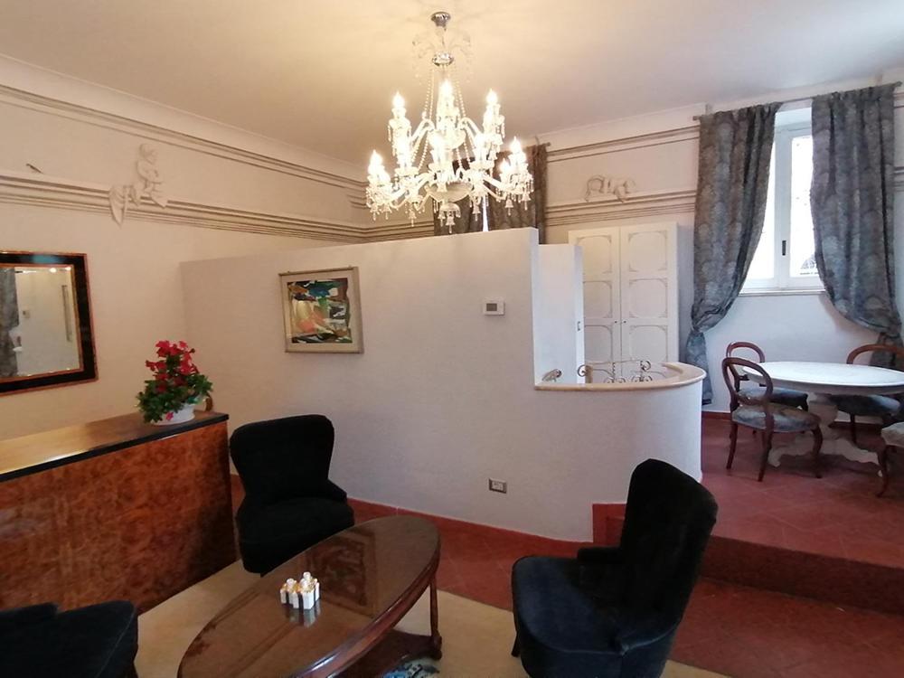 Appartement Domus Almapetra Ai Fori Imperiali à Rome Extérieur photo