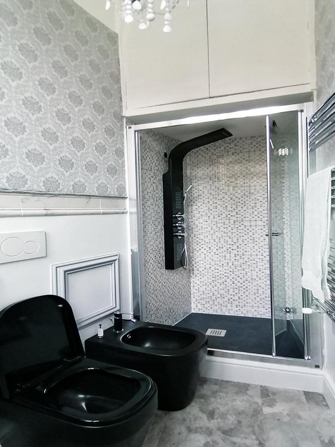 Appartement Domus Almapetra Ai Fori Imperiali à Rome Extérieur photo