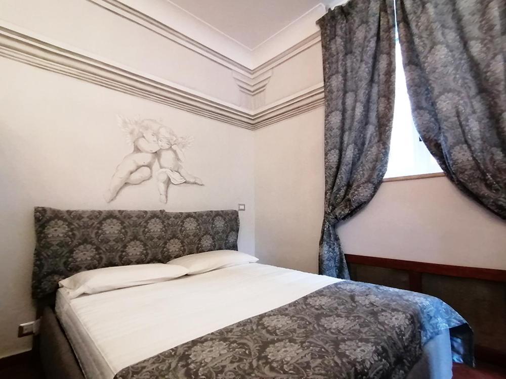 Appartement Domus Almapetra Ai Fori Imperiali à Rome Extérieur photo